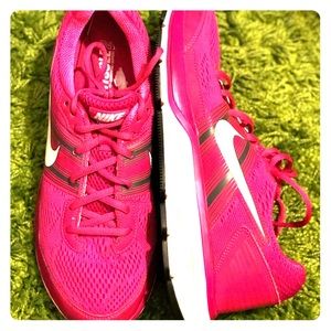 Nike Pegasus 29 Size 11 women’s Pink running shoe